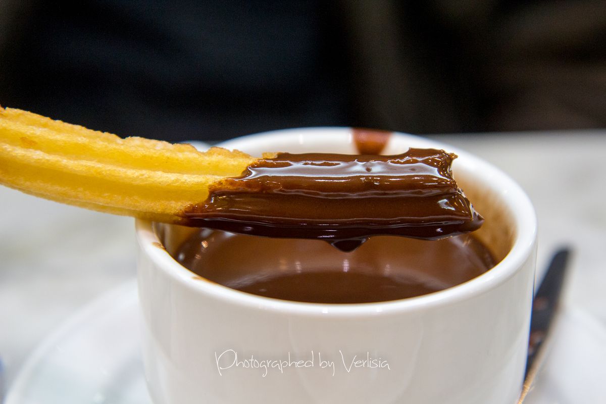 Chocolatería San Ginés, Madrid, Spain