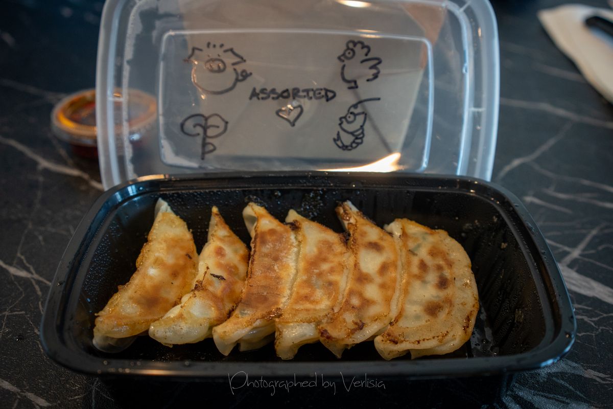 Kaminari Gyoza Bar, Los Angeles