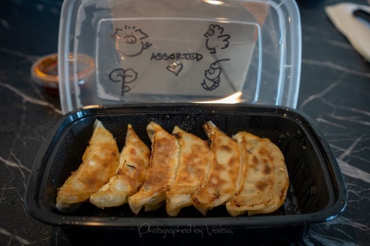 Kaminari Gyoza Bar, Los Angeles